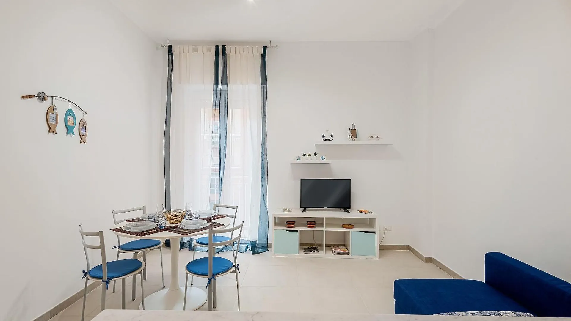 Modern White Apt With Ac And Balcony Monterosso al Mare