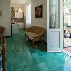  Apartment Spritz